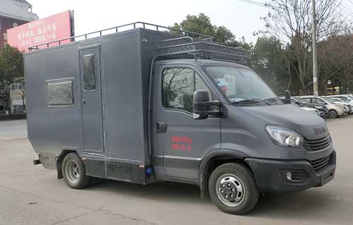 虹宇牌HYS5041XLJN6型旅居车
