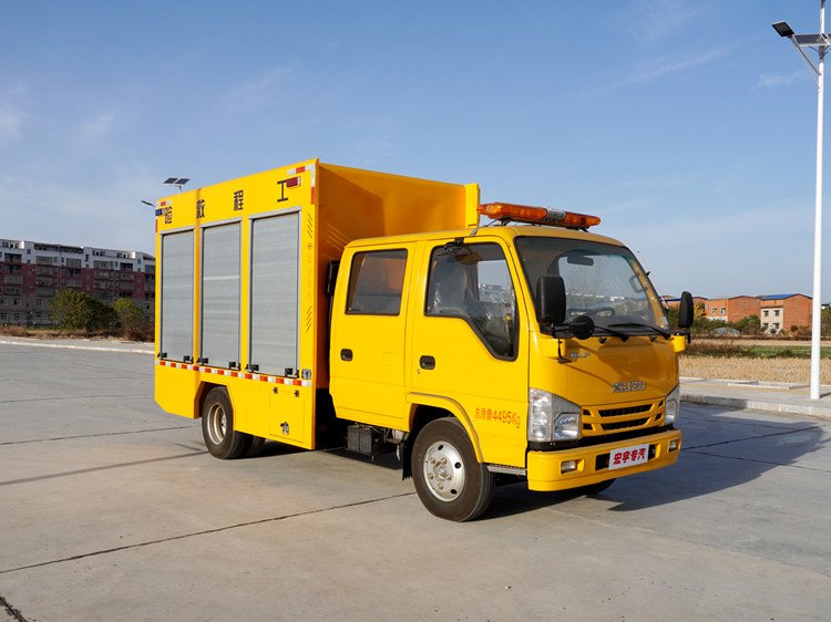 双排五十铃小型移动抢险车
