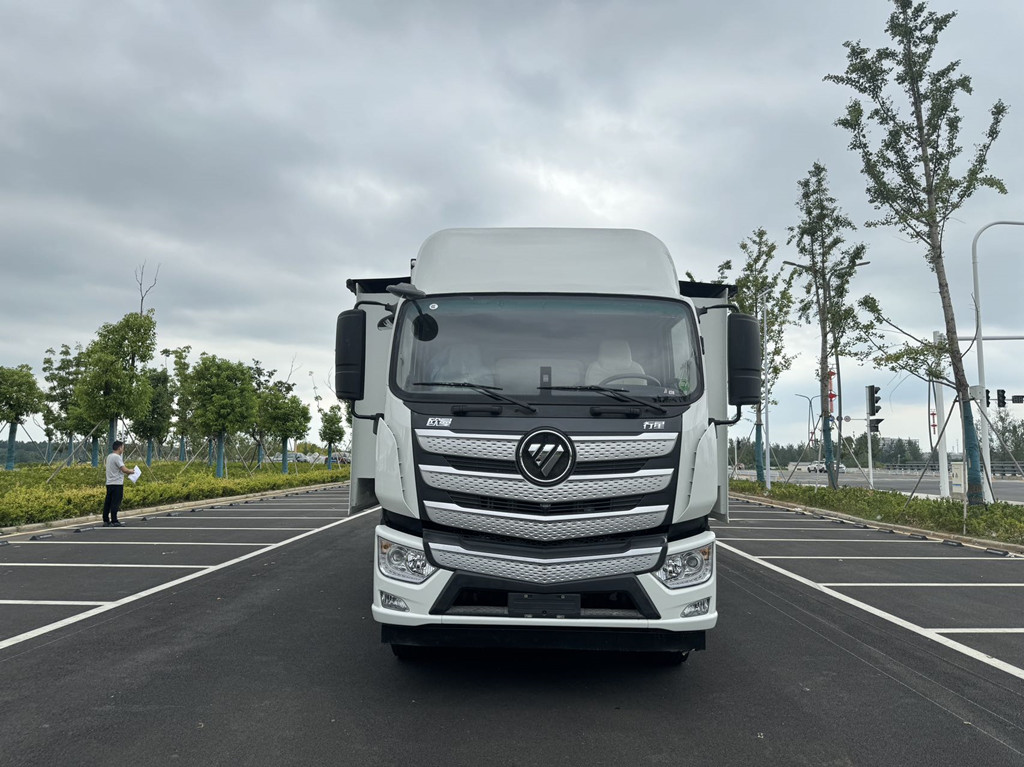 虹宇牌HYS5180XLJB6型旅居车